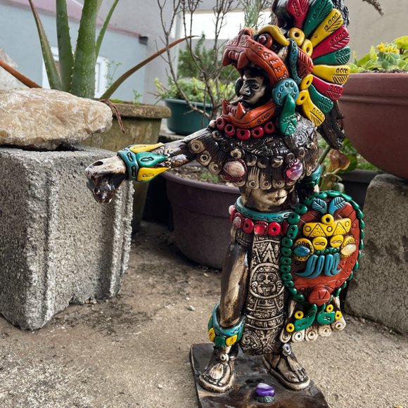 Handcrafted Wooden Tecun Uman Sculpture with Stones and Removable Macuahuitl - Picture 5 of 6